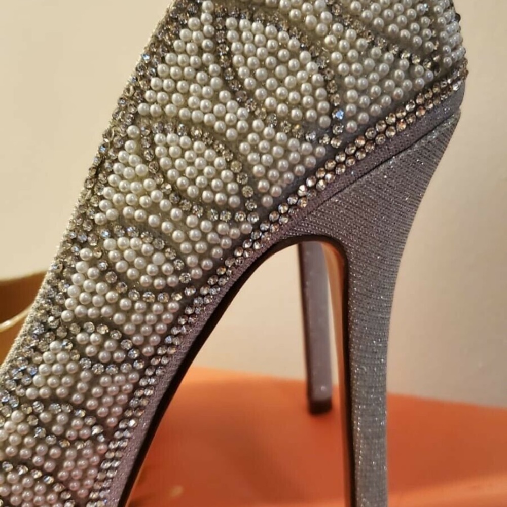 High heels - Picture 3 of 6